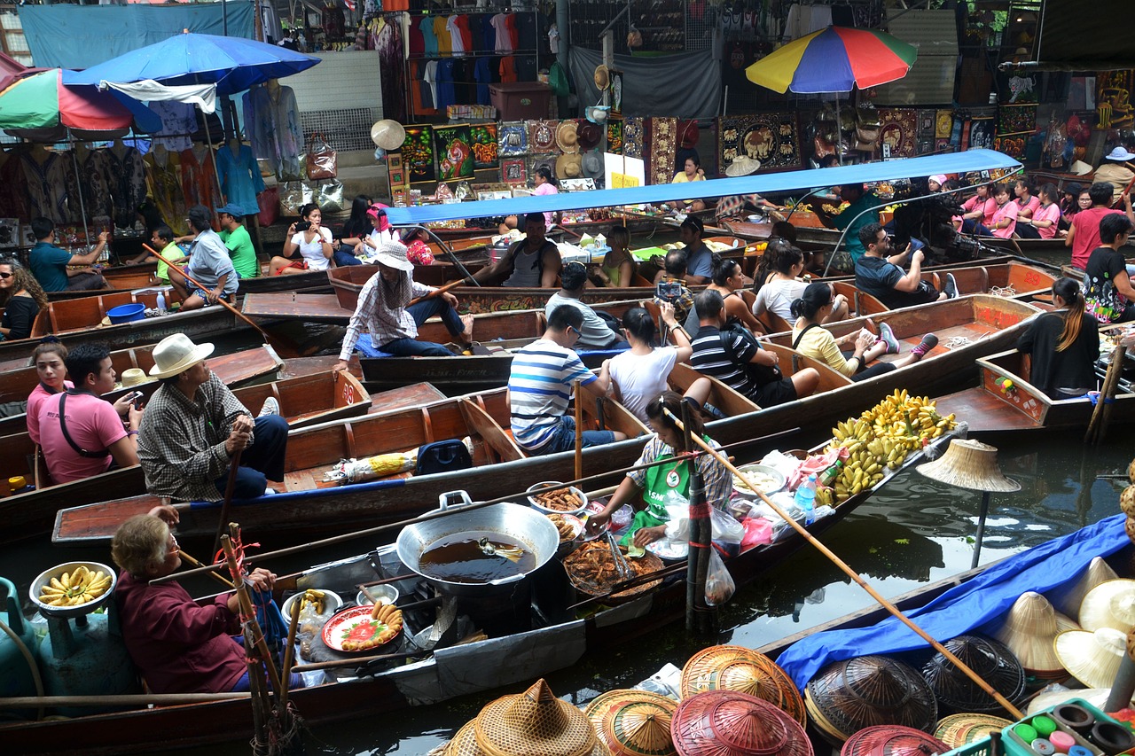 floating market showing business in thailand